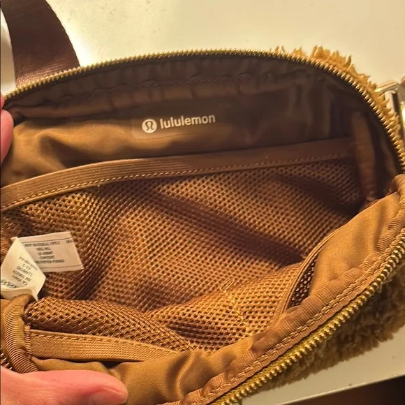 Lululemon Athletica Brown Crossbody Bag with Sherpa Texture - Picture 3 of 4